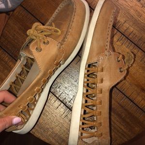 Unique open sides Leather Sperry’s. Size 8
